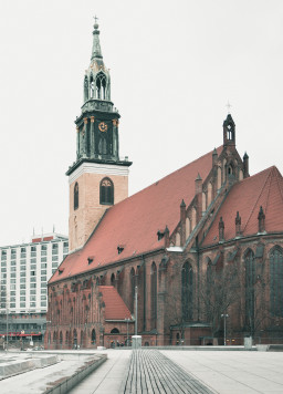 Die Marienkirche in Lübeck - die Börse ist gleich daneben