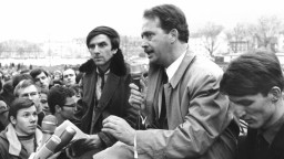 Ralf Dahrendorf diskutiert 1968 in Freiburg mit Rudi Dutschke Foto: The European Liberal Foundation