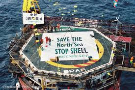 Brent Spar: Die große Greenpeace Kampgagen Foto greenpeace