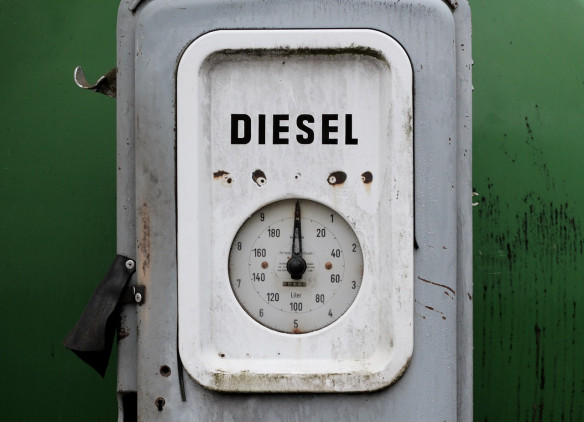 Auf Diesel und Benzin wird eine CO2–Abgabe fällig Foto pixabay