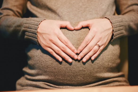 Können auch Männer schwanger werden? Foto: StockSnap/​pixabay